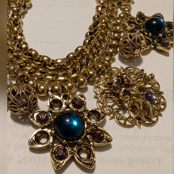 EVC GOLD TONE HEAVY CABOCHON CHARM BRACELET - Picture 5 of 8